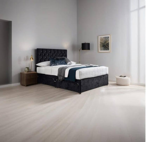 Pianura Chesterfield Divan